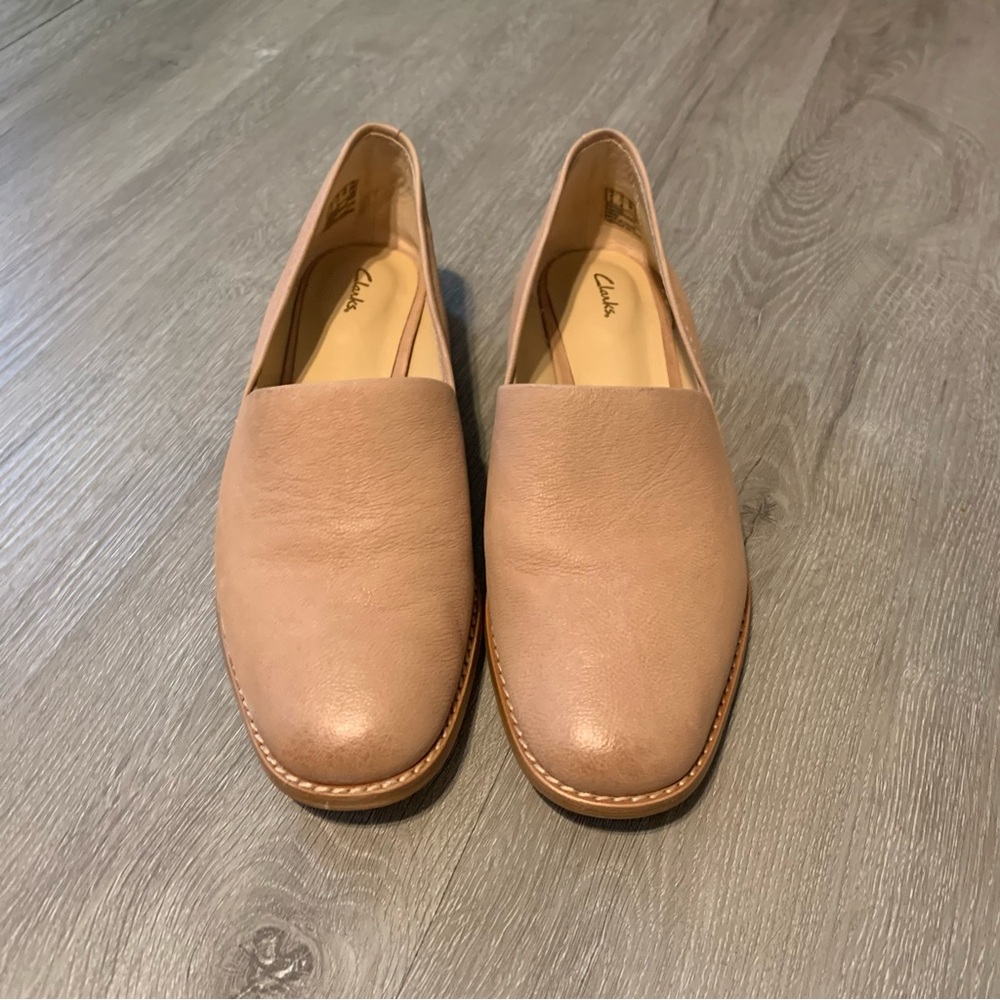 Women’s Clarks Beige Brazilian Leather Slip-On Loafers